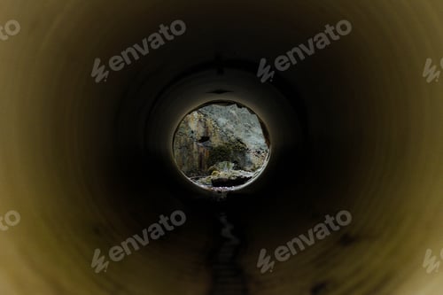 Preview: Circle hole at the end of a tunnel