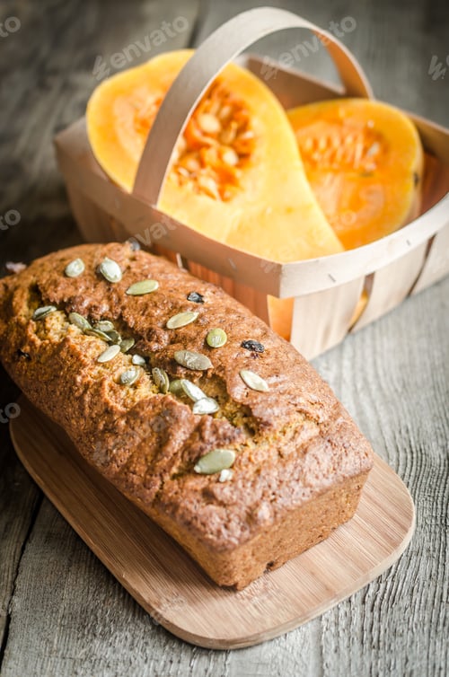 Preview: Loaf of pumpkin bread