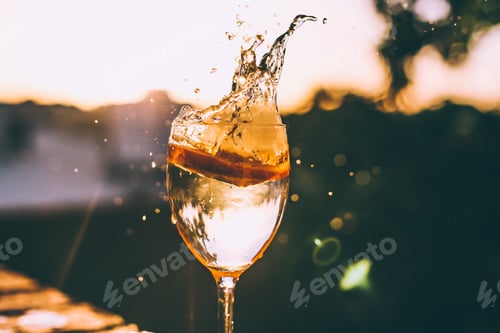 Preview: Wine glass splash with Aperol Spritz