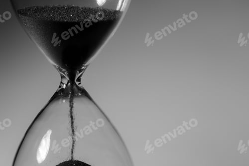 Preview: Black and white photo of hourglass close up