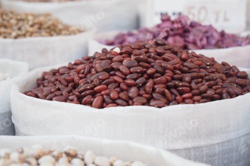 Preview: Closeup of red soy beans texture background.