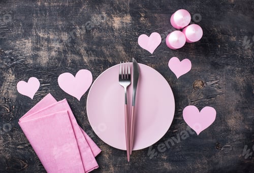 Mesa rosa para el Día de San Valentín