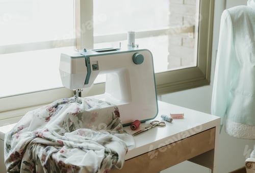 Preview: Dummy with blouse near sewing machine