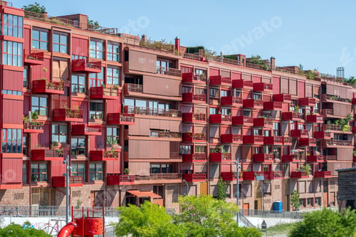 Preview: Modern red apartment building