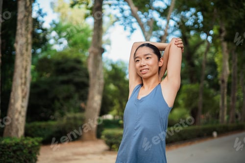 Preview: Sport girl warming up