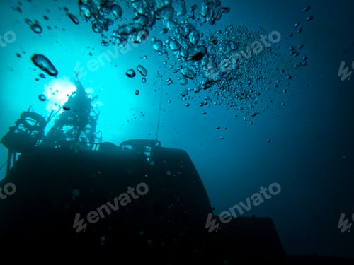 Preview: Shipwreck exploration