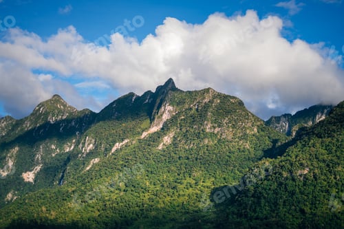 Preview: Green mountain view at Chiang Dao