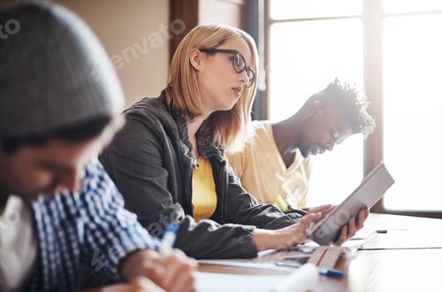 Preview: Technological devices sure help with studying