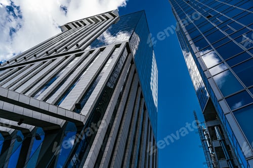 Preview: Modern office buildings in the financial district. low angle view of skyscrapers