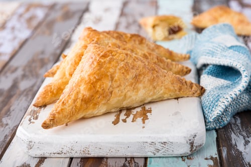 Preview: Puff pastry triangles