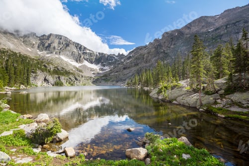 Preview: Mountain lake