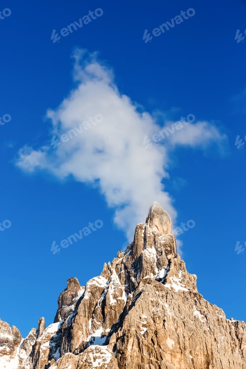 Preview: Dolomites mountains in the North of Italy, Trentino, Alp. Nature background