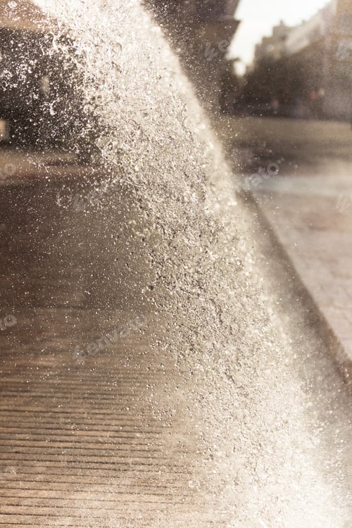 Preview: Fountain Falling Stream