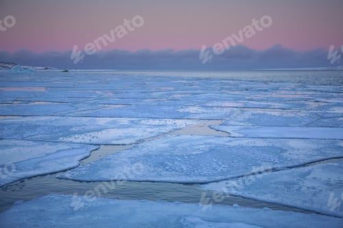 Preview: Huge ice blocks on water