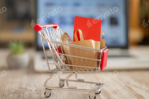 Preview: Online shopping cart with credit card for secure payment