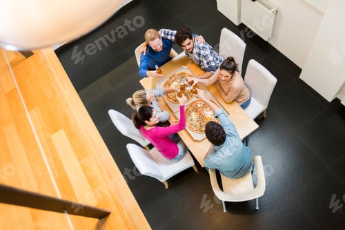 Preview: Friends eating pizza