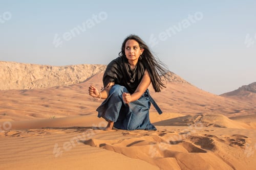 Preview: Beautiful girl in the desert