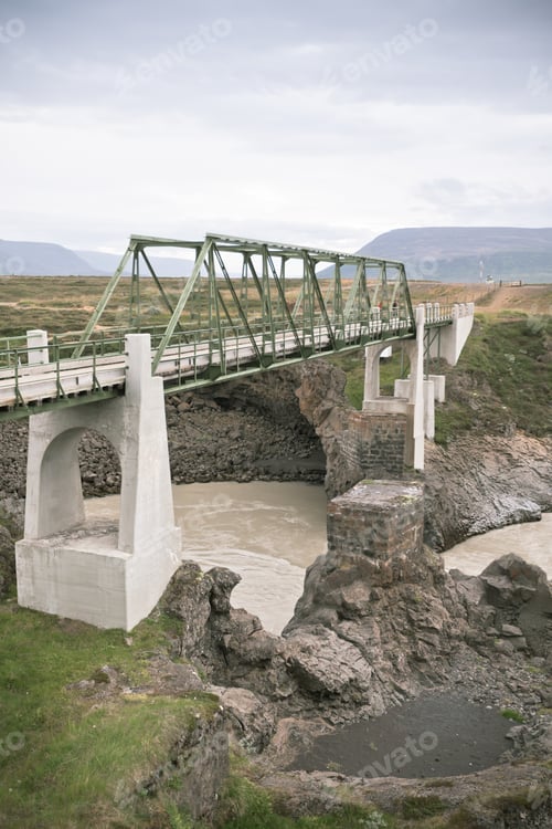 Preview: Bridge on The Skjalfandafljot river in Iceland