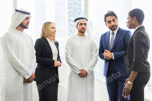 Preview: Business meeting in Dubai
