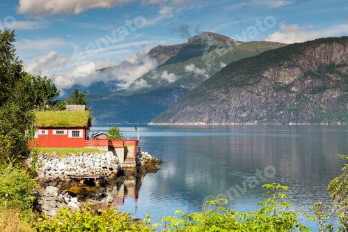 Preview: house at the eidfjord norway