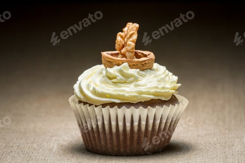 Preview: Chocolate muffin with walnut looking like boat