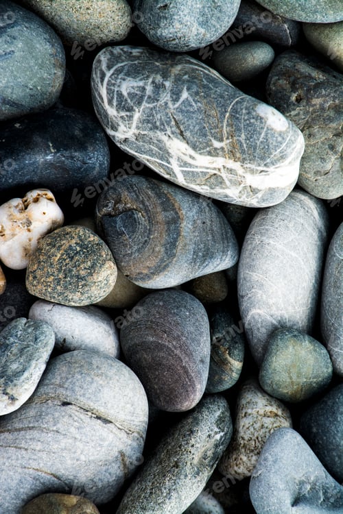 Preview: pebbles on a rock beach