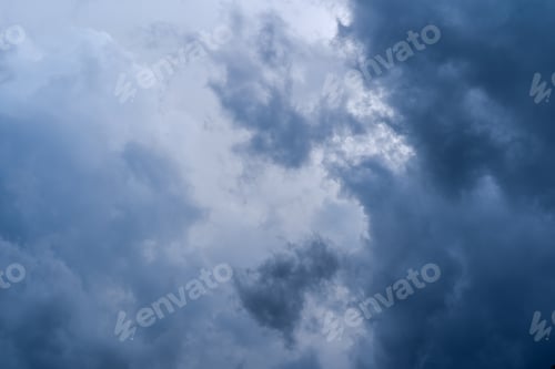 Preview: Dramatic Overcast Clouds