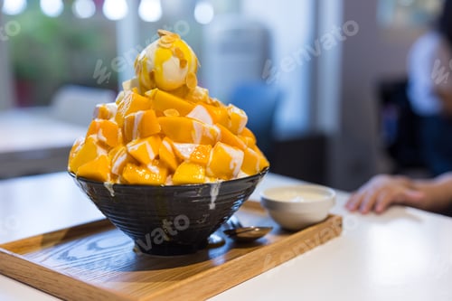 Preview: Close up of Taiwanese mango shaved ice dessert