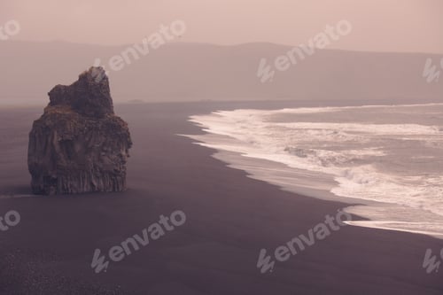 Preview: Black beach Dyrholaey, Iceland