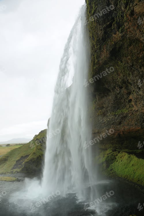 Preview: Seljalandfoss waterfall