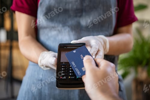 Preview: Contactless payment with credit card