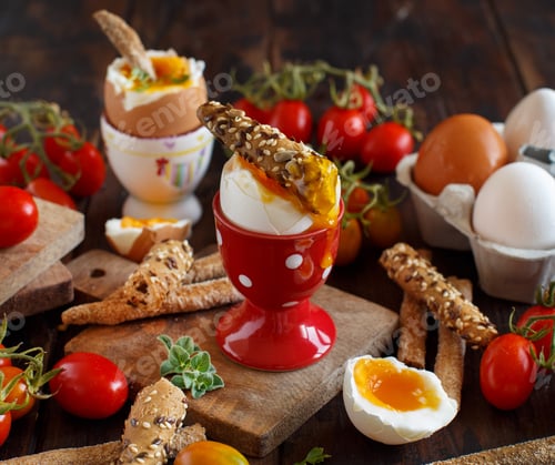 Preview: Soft-boiled egg with crisp bread