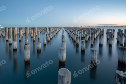 Preview: Scenic view of Princes Pier in Melbourne city at sunset