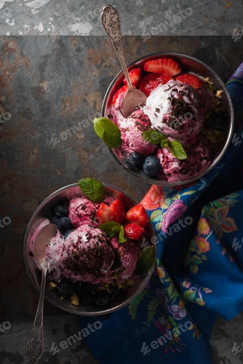 Preview: Semifreddo with berries in the metal dessert bowl top view