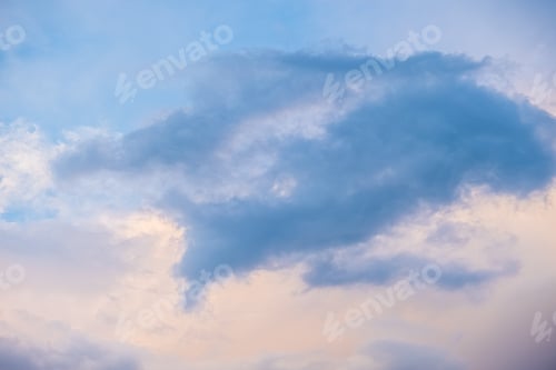 Preview: Beautiful evening sky with clouds.