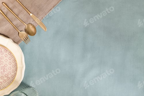 Preview: Empty dinner table background