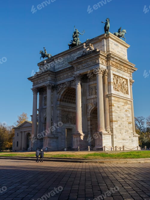 Preview: Arco della Pace in Milan, Italy
