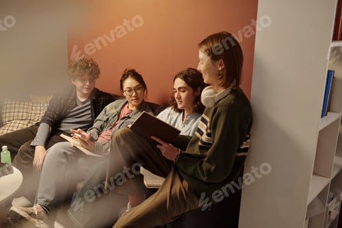 Preview: Students in Lounge
