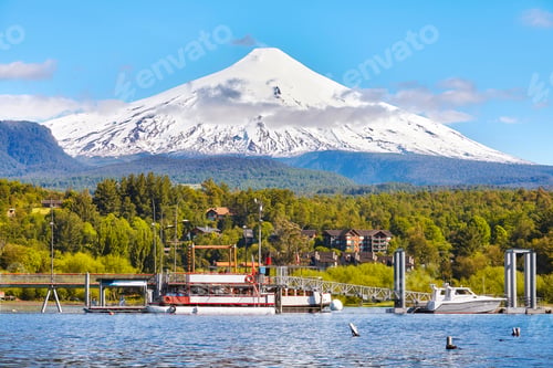 Preview: Picture of the Villarrica volcano, Chile