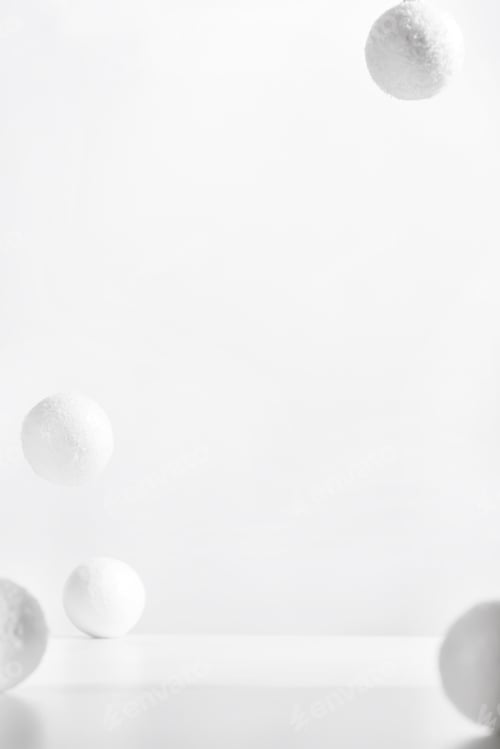 Visualização: Bola branca de fundo de Natal. Espaço de cópia. Vista superior.