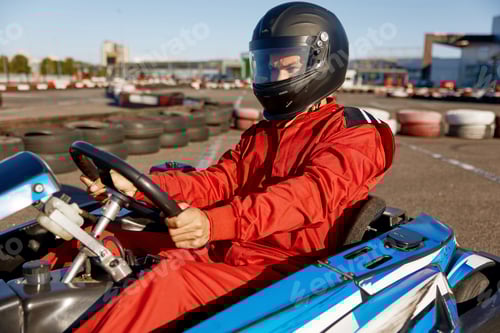 Preview: Concentrated karting pilot ready to start championship in outdoor go-karting circuit
