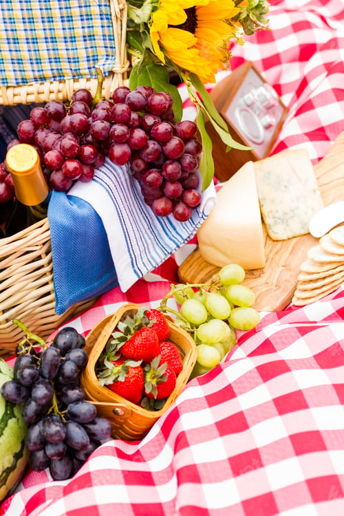 Preview: Picnic