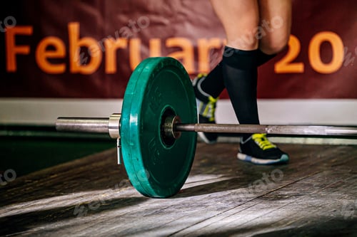 Preview: powerlifting competition athlete deadlift exercise
