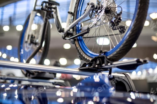 Preview: Bicycle on the car roof