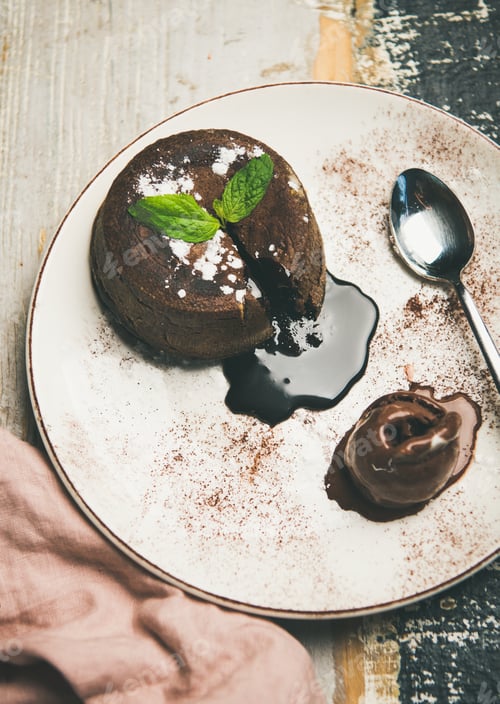 Preview: Souffle dessert cake