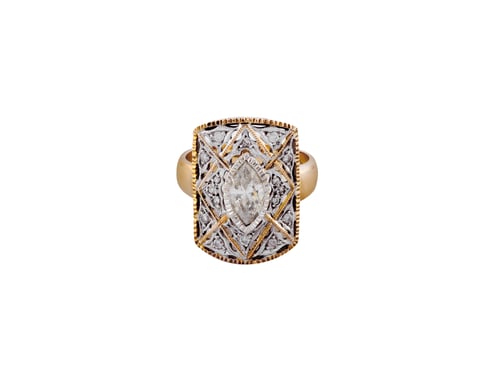 Preview: Closeup shot of an elegant ring isolated on a white background