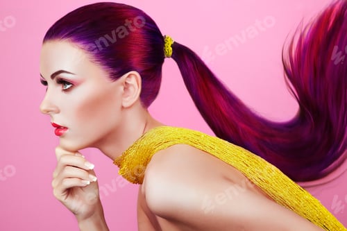 Preview: Woman in Profile with Unique Violet Hair