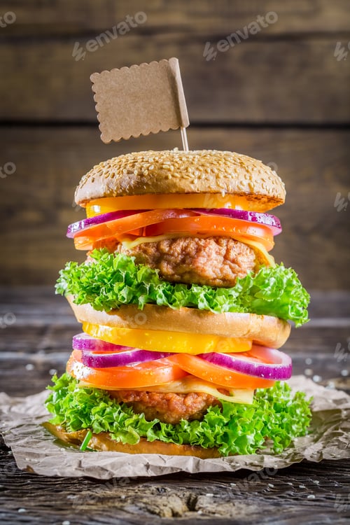 Preview: Tasty and big double-decker burger