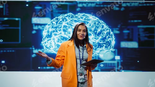Preview: Presenter promoting artificial intelligence business solutions