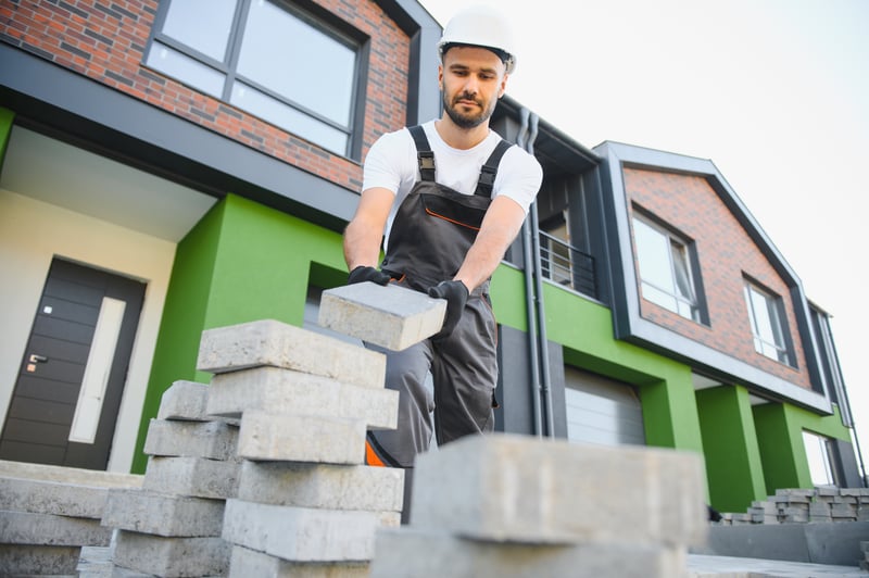 Building Contractor in 522 Bloxwich road, Walsall, WS3 2XE